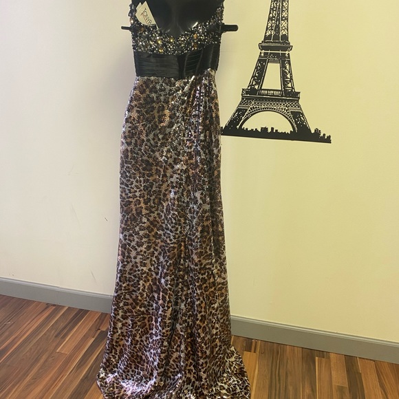 Tony Bowls Size:8 Cheetah Sequined Prom Dress - Picture 2 of 4